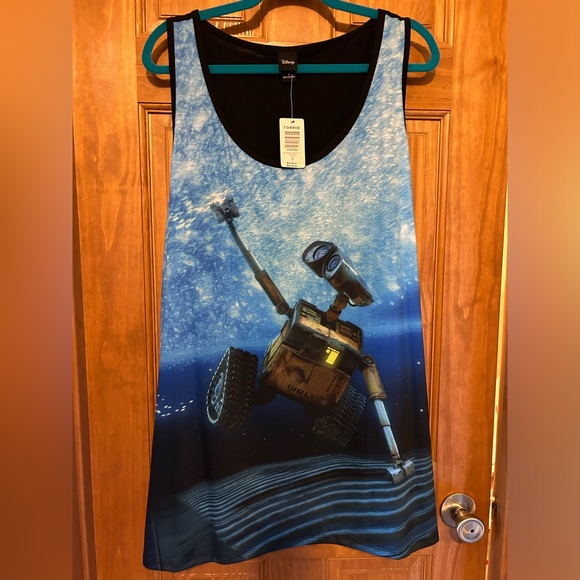 Torrid Disney Wall-E sublimated tank top NWT size 5 5x 💙🩵 - Picture 1 of 3